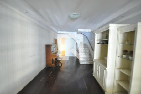 Sala de casa à venda com 3 quartos, 126m² em Parque Casa de Pedra, São Paulo