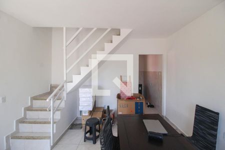 Sala de casa para alugar com 2 quartos, 15m² em Parque Sao Vicente, Belford Roxo