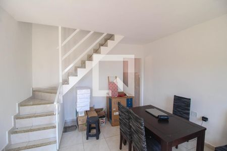 Sala de casa para alugar com 2 quartos, 15m² em Parque Sao Vicente, Belford Roxo