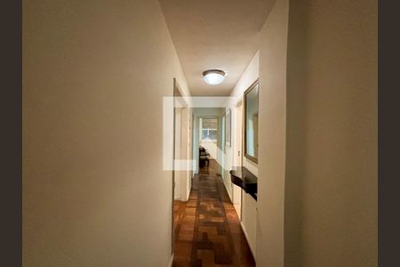 Sala - corredor de acesso  de apartamento à venda com 3 quartos, 163m² em Copacabana, Rio de Janeiro