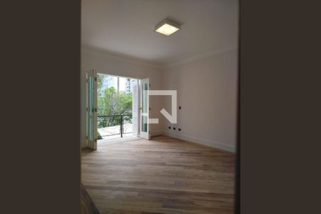 Casa à venda com 4 quartos, 450m² em Alphaville Residencial Plus, Barueri