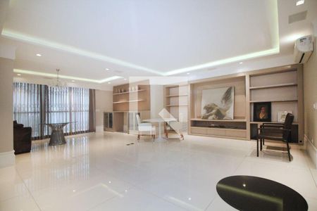 Casa à venda com 3 quartos, 300m² em Jardim Luzitania, São Paulo