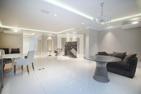 Casa à venda com 3 quartos, 300m² em Jardim Luzitania, São Paulo