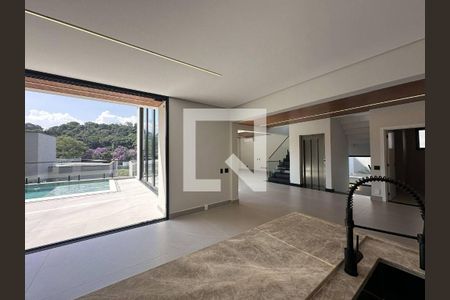 Casa à venda com 5 quartos, 640m² em Parque Terra Nova II, São Bernardo do Campo