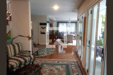 Casa à venda com 5 quartos, 900m² em Jardim Panorama, São Paulo