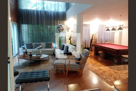 Casa à venda com 5 quartos, 900m² em Jardim Panorama, São Paulo