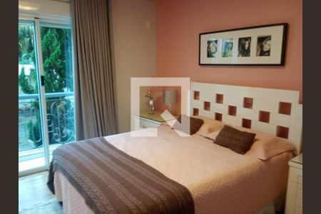 Casa à venda com 5 quartos, 900m² em Jardim Panorama, São Paulo