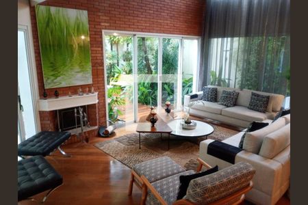 Casa à venda com 5 quartos, 900m² em Jardim Panorama, São Paulo