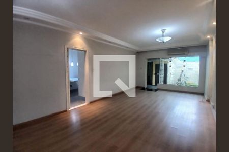 Casa à venda com 3 quartos, 254m² em Osvaldo Cruz, São Caetano do Sul
