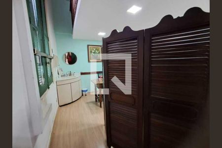 Casa à venda com 6 quartos, 236m² em Catete, Rio de Janeiro