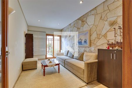 Casa à venda com 4 quartos, 417m² em Jardim Petropolis, São Paulo