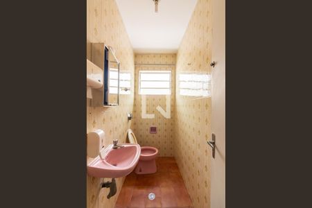 Lavabo de casa para alugar com 4 quartos, 125m² em Vila Yara, Osasco