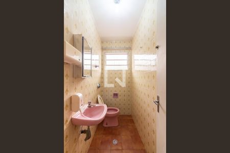 Lavabo de casa para alugar com 4 quartos, 125m² em Vila Yara, Osasco