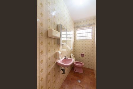 Lavabo de casa para alugar com 4 quartos, 125m² em Vila Yara, Osasco
