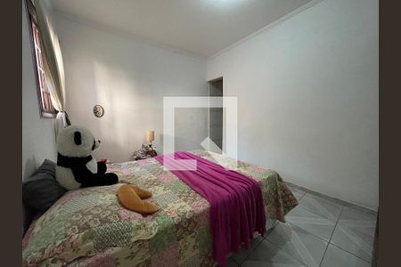 Quarto 1 de casa para alugar com 2 quartos, 120m² em Jardim Ester Yolanda, São Paulo