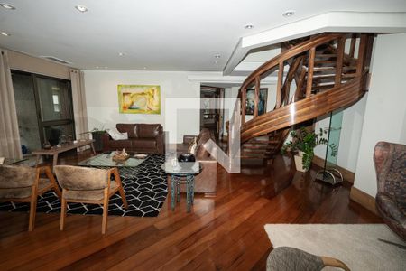 Sala de apartamento para alugar com 4 quartos, 757m² em Petrópolis, Porto Alegre