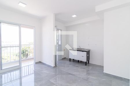 Sala e Cozinha de apartamento para alugar com 2 quartos, 40m² em Jardim Maringa, São Paulo