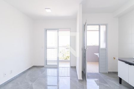 Sala de apartamento para alugar com 2 quartos, 40m² em Jardim Maringa, São Paulo