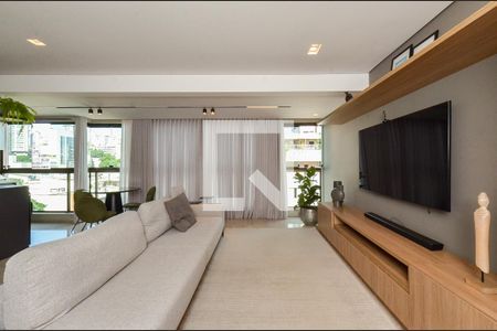 Apartamento para alugar com 4 quartos, 151m² em Santo Antônio, Belo Horizonte