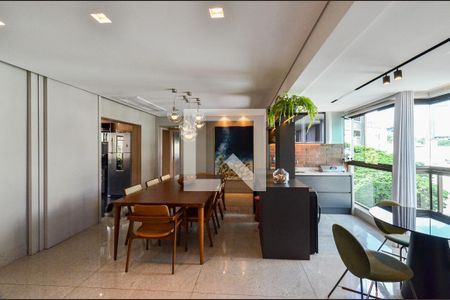 Apartamento para alugar com 4 quartos, 151m² em Santo Antônio, Belo Horizonte