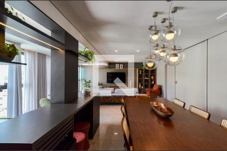 Apartamento para alugar com 4 quartos, 151m² em Santo Antônio, Belo Horizonte