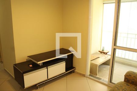 Sala de apartamento para alugar com 3 quartos, 63m² em Cambuci, São Paulo