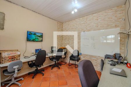 Escritório de casa à venda com 3 quartos, 170m² em Passo das Pedras, Porto Alegre