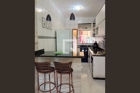 Cozinha de casa para alugar com 2 quartos, 100m² em São Marcos, Goiânia