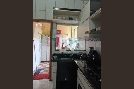 Cozinha de casa para alugar com 2 quartos, 100m² em São Marcos, Goiânia