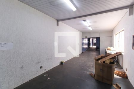 Sala/Cozinha de casa para alugar com 3 quartos, 290m² em Vila Bertioga, São Paulo