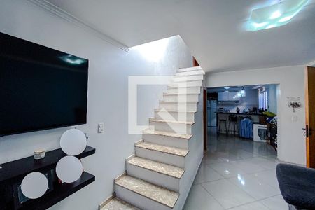 Sala de casa à venda com 5 quartos, 240m² em Vila Libanesa, São Paulo