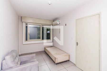 Quarto 1 de apartamento para alugar com 2 quartos, 56m² em Partenon, Porto Alegre