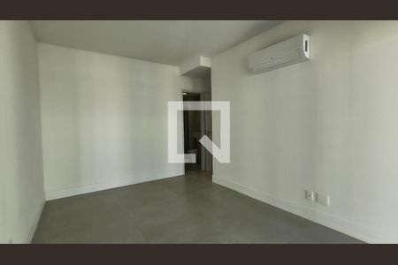 Suíte  de apartamento para alugar com 2 quartos, 84m² em Recreio dos Bandeirantes, Rio de Janeiro