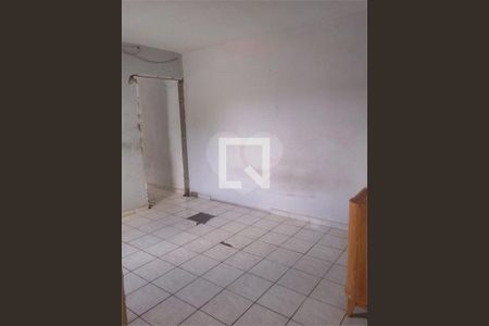 Casa à venda com 2 quartos, 100m² em Vila Arapua, São Paulo