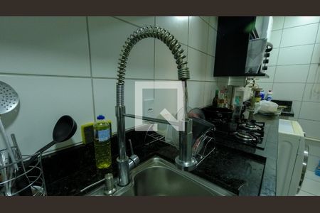 Cozinha - Torneira de apartamento para alugar com 2 quartos, 44m² em Bonsucesso, Rio de Janeiro