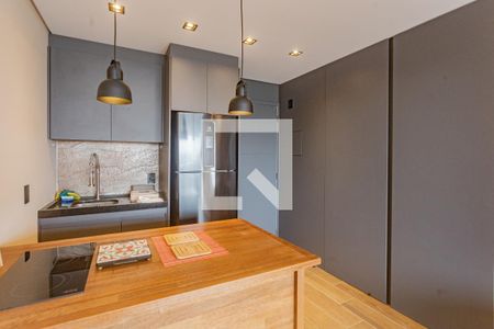 Cozinha de apartamento para alugar com 1 quarto, 34m² em Vila Nair, São Paulo