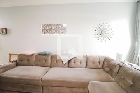 Sala de casa para alugar com 2 quartos, 72m² em Vila Romero, São Paulo