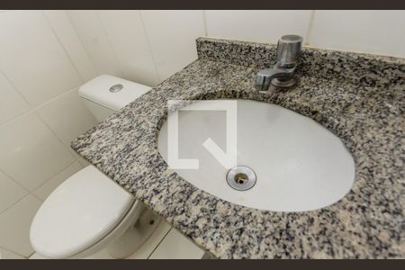 Banheiro de apartamento para alugar com 1 quarto, 36m² em Parque Anhanguera, São Paulo