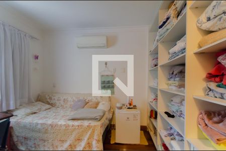 Quarto 1 de casa para alugar com 4 quartos, 260m² em Ipiranga, São Paulo