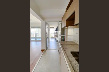 Cozinha de apartamento para alugar com 3 quartos, 91m² em Vila Anastácio, São Paulo