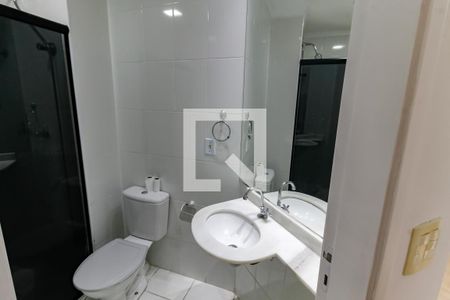 Banheiro de apartamento para alugar com 2 quartos, 52m² em Vila Sonia do Taboao, Taboão da Serra