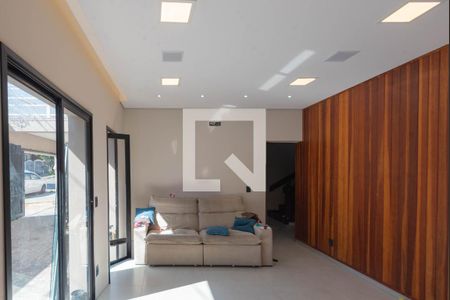 Sala de casa para alugar com 4 quartos, 294m² em Vila Lemos, Campinas