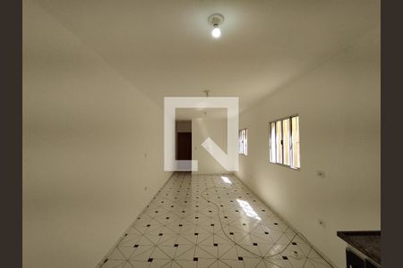 Sala/Cozinha de casa para alugar com 1 quarto, 55m² em Vila Santo Estefano, São Paulo