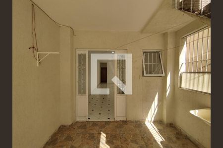 Área de Serviço  de casa para alugar com 1 quarto, 55m² em Vila Santo Estefano, São Paulo