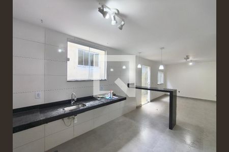 Casa para alugar com 2 quartos, 90m² em Jacarepaguá, Rio de Janeiro