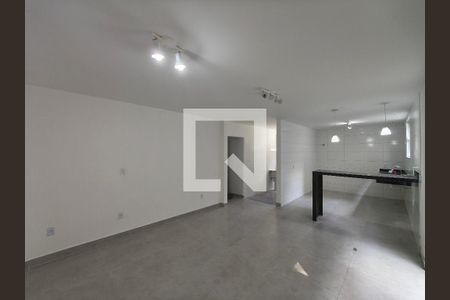 Casa para alugar com 2 quartos, 90m² em Jacarepaguá, Rio de Janeiro