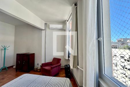 Quarto 1 de apartamento à venda com 4 quartos, 130m² em Copacabana, Rio de Janeiro