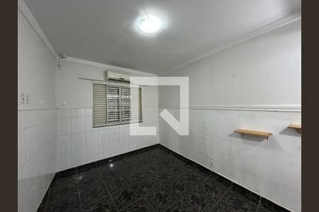 Quarto de casa para alugar com 2 quartos, 100m² em Olinda, Nilópolis