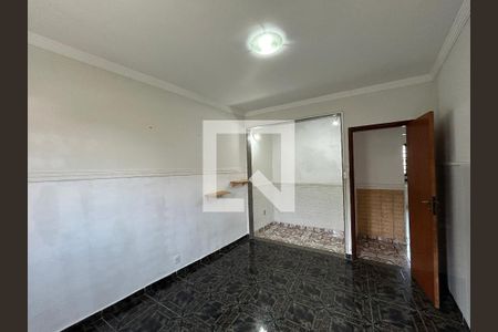 Quarto de casa para alugar com 2 quartos, 100m² em Olinda, Nilópolis
