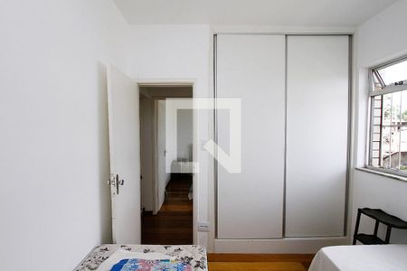 Quarto 1 de apartamento para alugar com 3 quartos, 116m² em João Pinheiro, Belo Horizonte